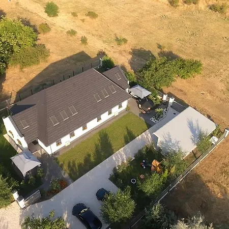 Foeldi Paradicsom Vendeghaz Apartament
