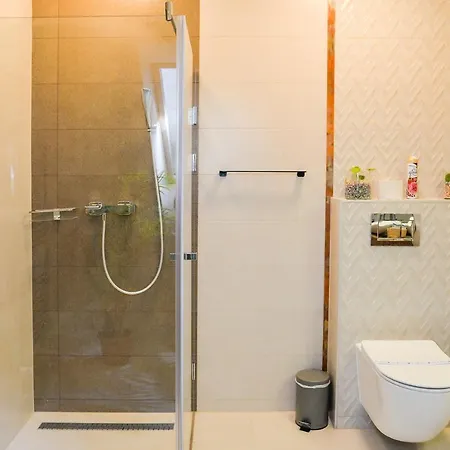 Apartment Foeldi Paradicsom Vendeghaz Hajduszoboszlo